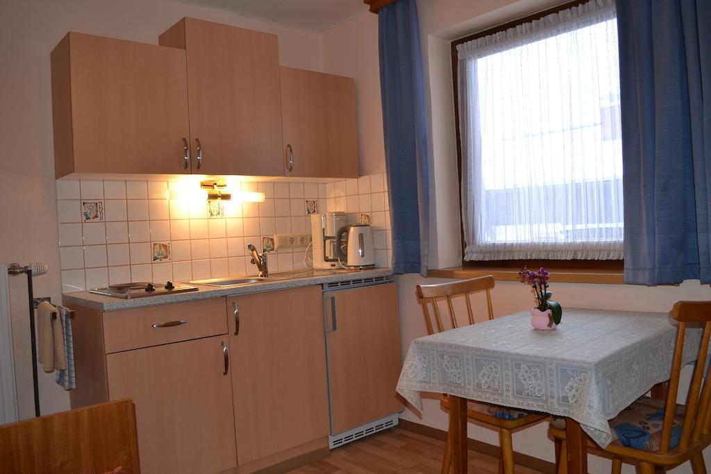 Gaestehaus Friedl Kirchberg in Tirol Habitación foto